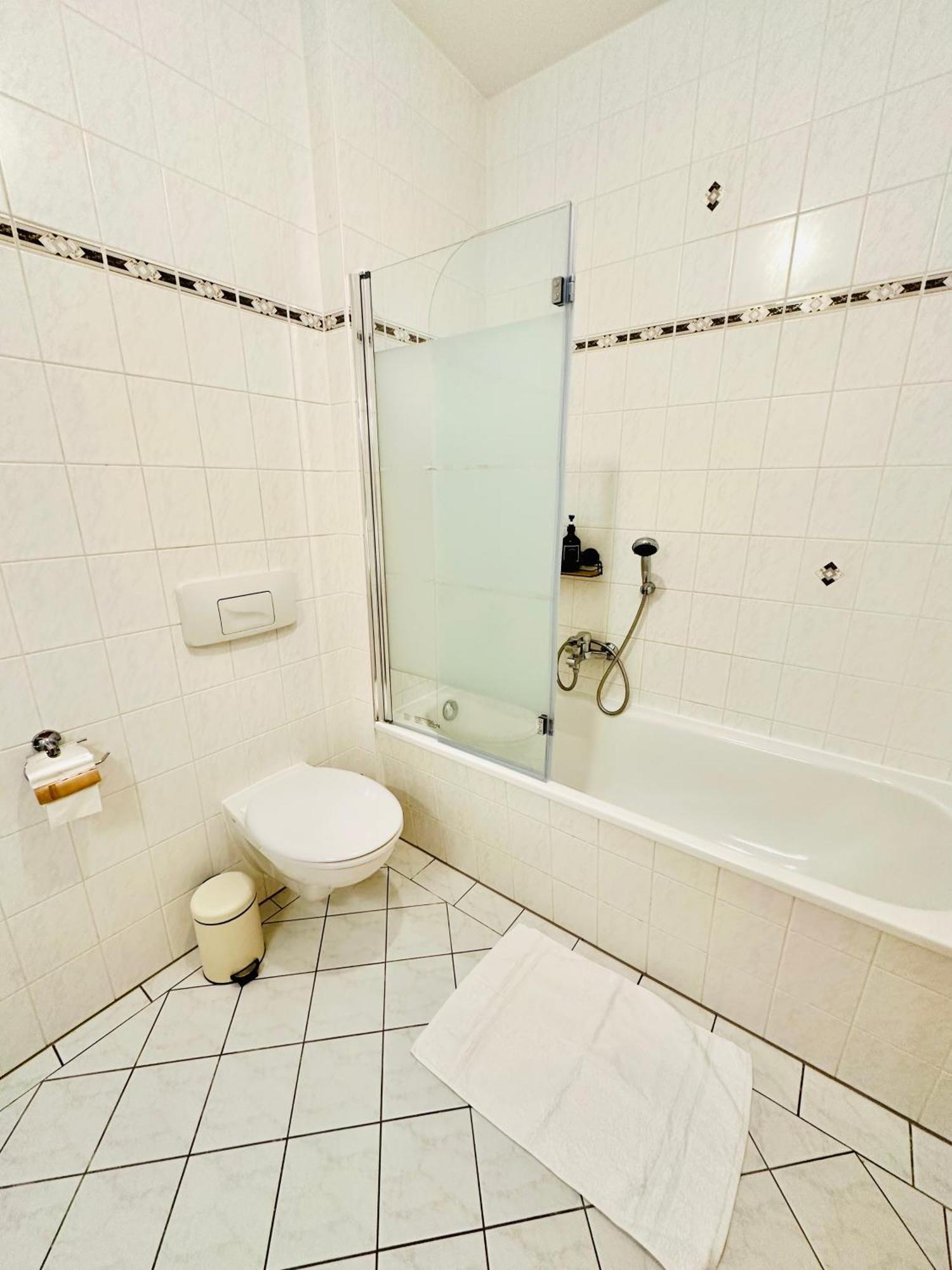 Kunstviertel Apartment Am Kanal ไลป์ซิก ภายนอก รูปภาพ
